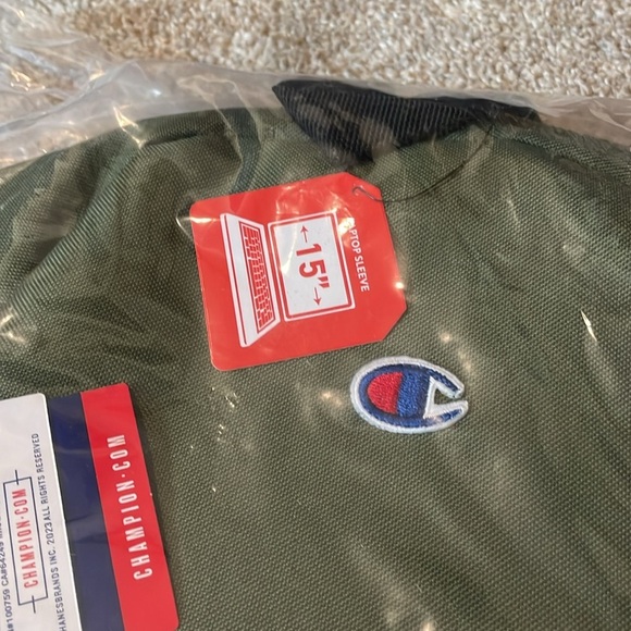 NEW Unisex Champion Green and Black Backpack - Picture 3 of 4